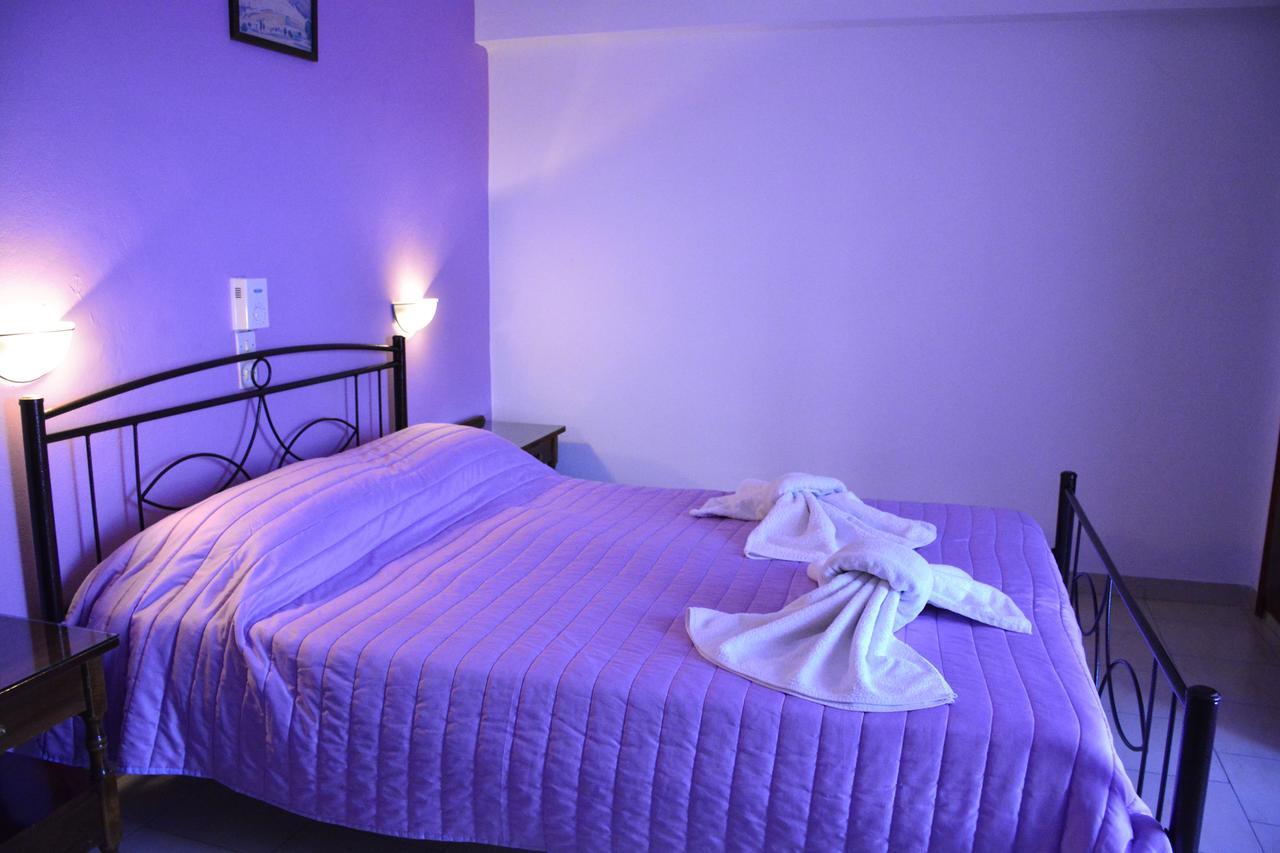 Voula Apartments Agia Marina  Extérieur photo