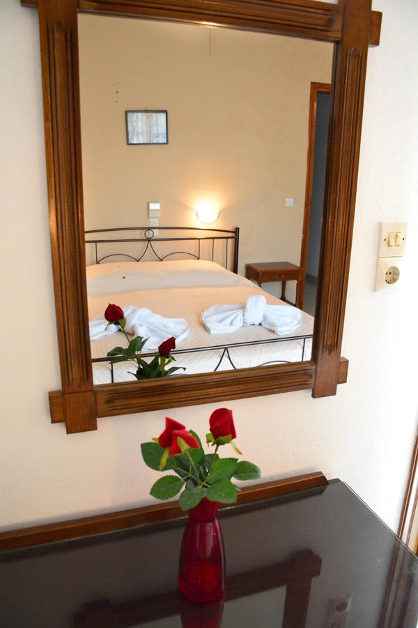 Voula Apartments Agia Marina  Extérieur photo